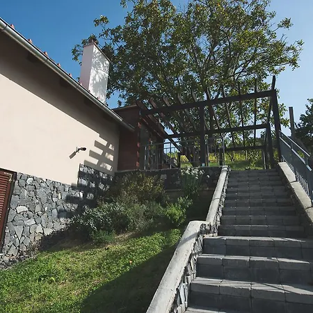 5 Haz Borbirtok Appart hôtel
